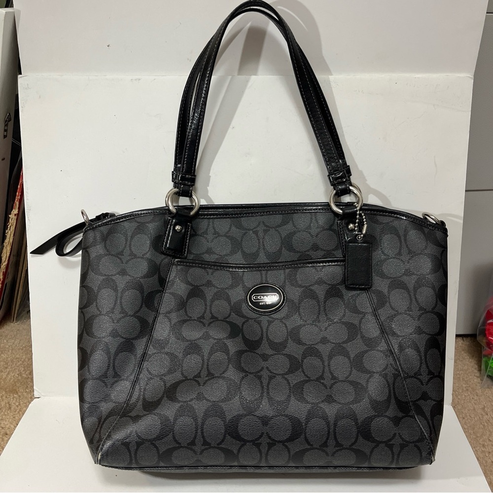 Coach Peyton Pocket Tote Black & Gray F19816